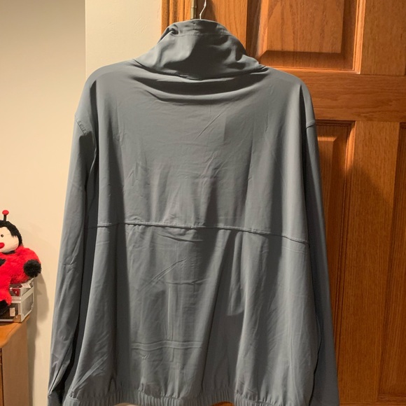 NEW Kirkland Signature Ladies’ Active Full Zip Lightweight Jacket, XXL, Blue - Picture 5 of 6